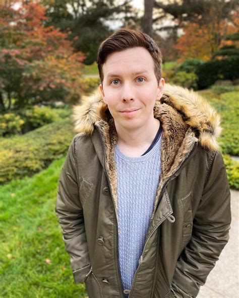 Phil Lester (@amazingphil) • Instagram photos and videos.